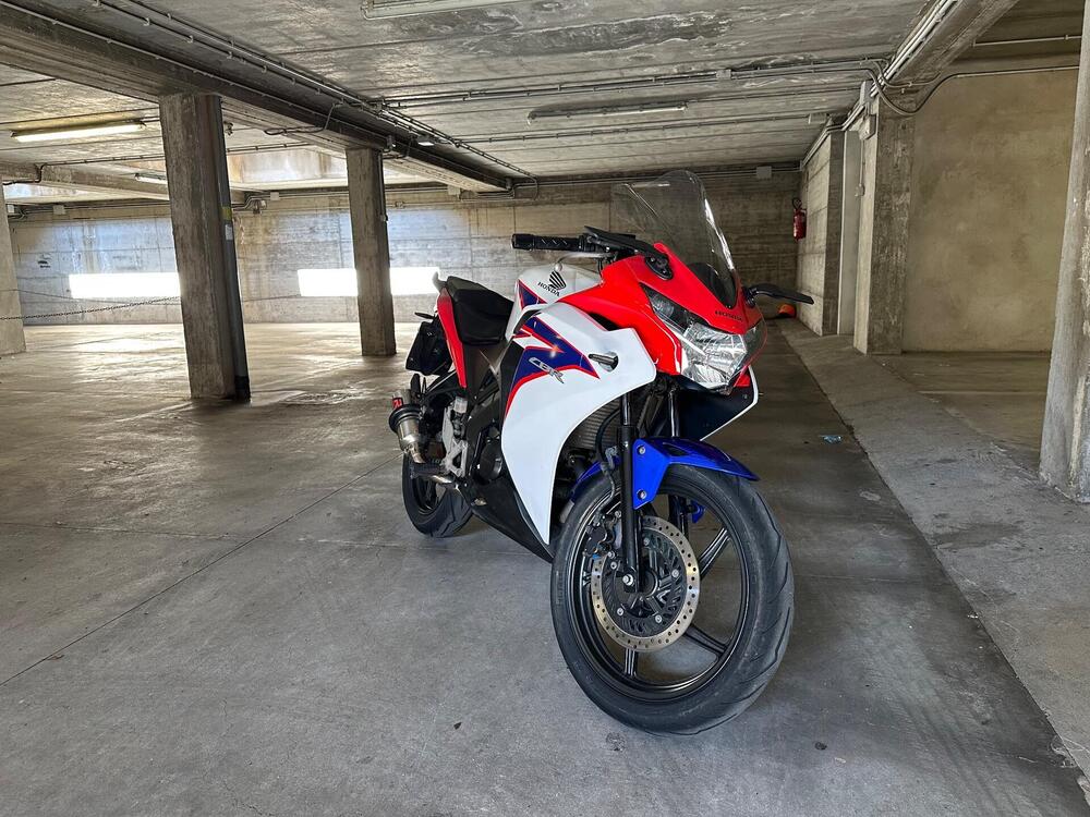 Honda CBR 125 R (2007 - 17) (3)