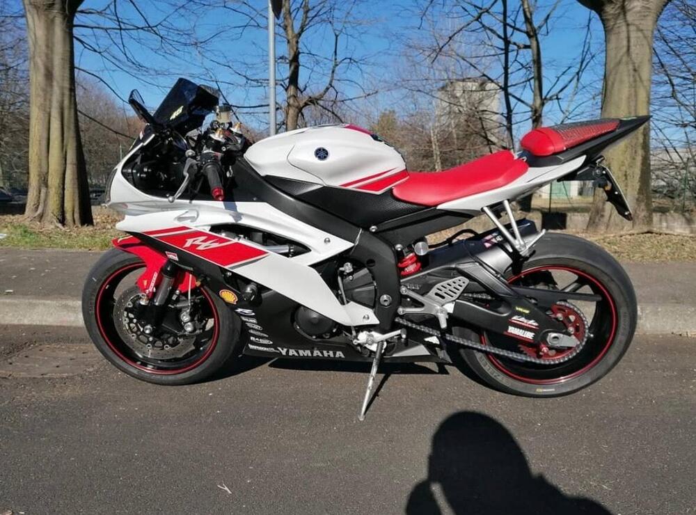 Yamaha YZF R6 (2008 - 09) (3)