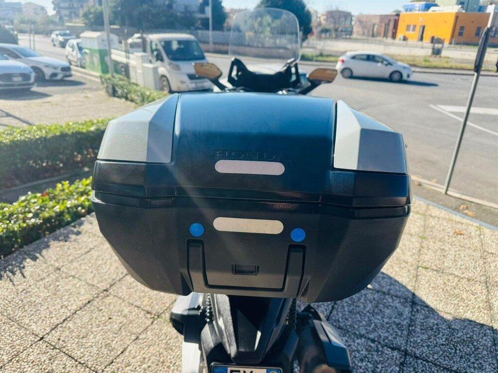 Honda Forza 350 Deluxe (2022 - 24) (9)