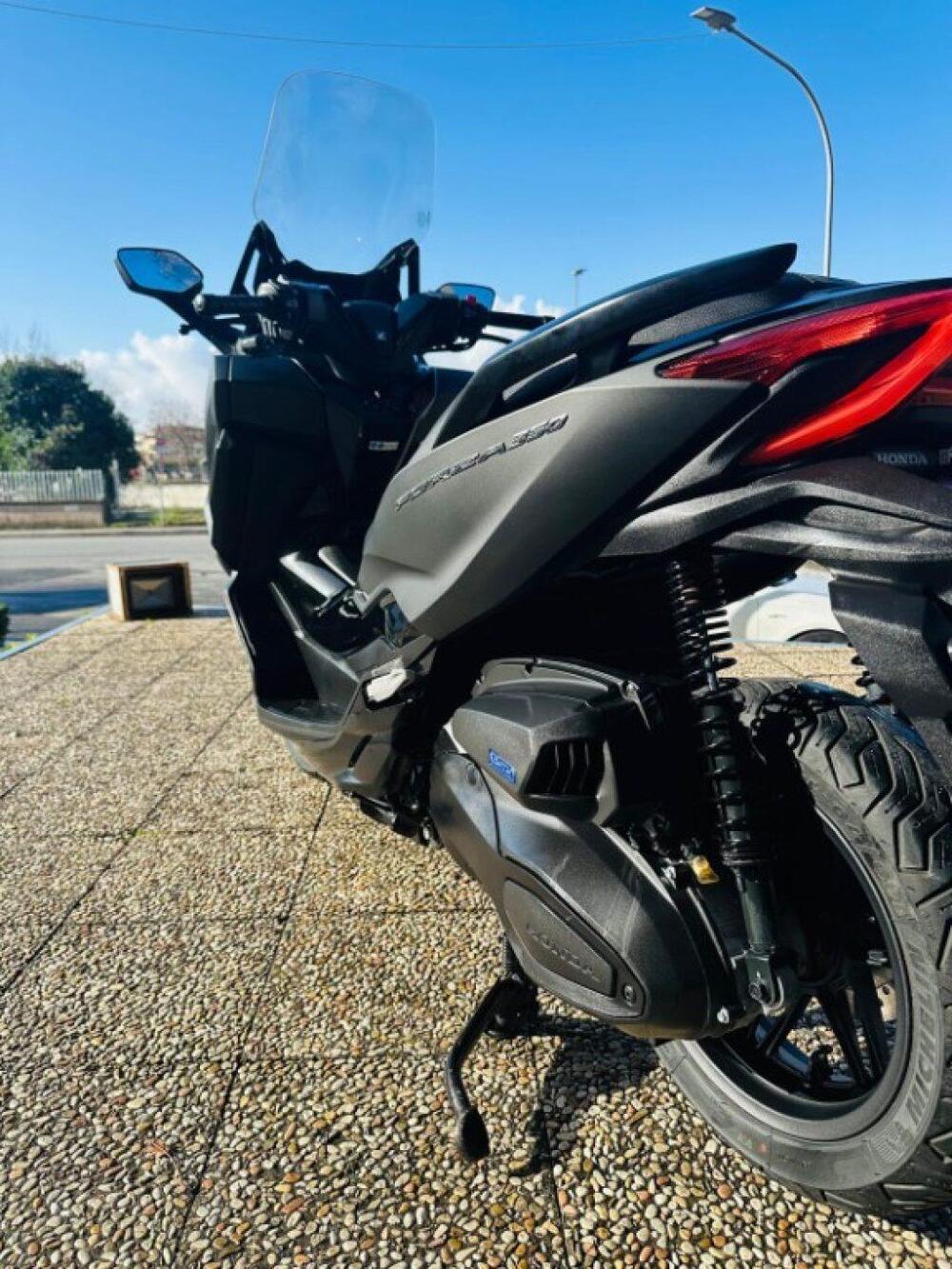 Honda Forza 350 (2022 - 24) (11)