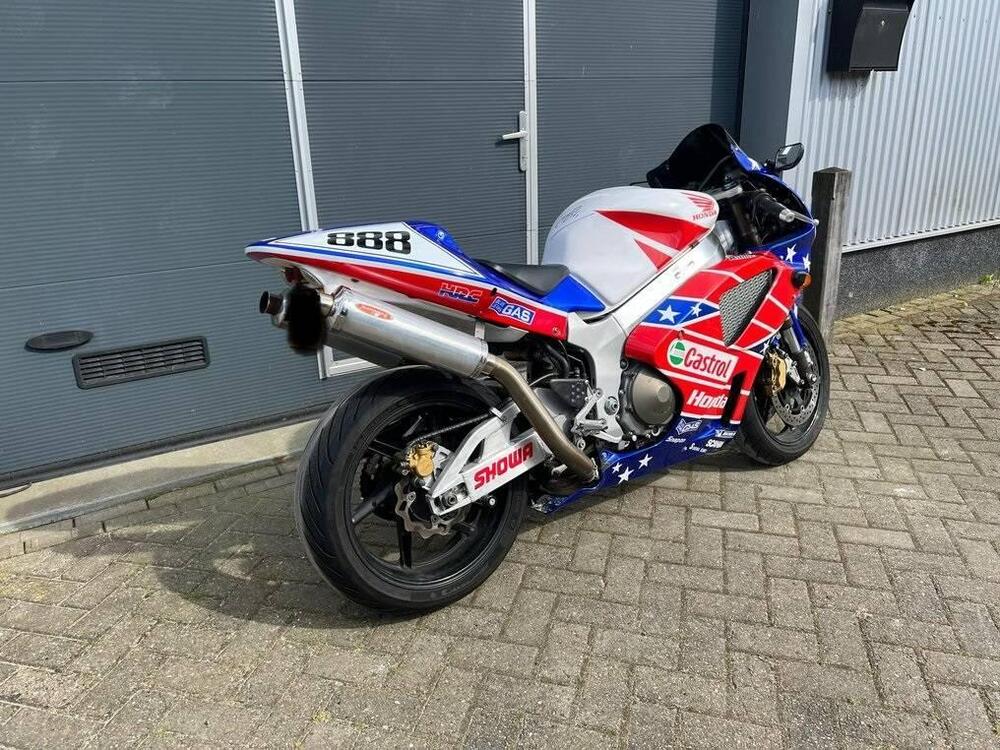 Honda VTR 1000 SP-1 (2000 - 01) (3)