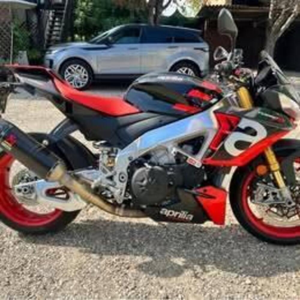 Aprilia Tuono V4 Factory (2021 - 24) (2)