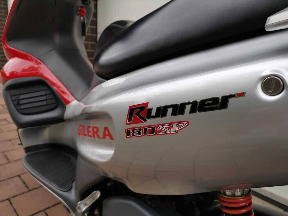 Gilera Runner 180 SP (2)