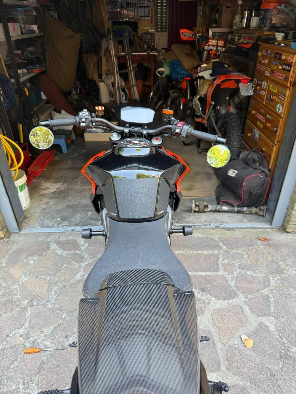 KTM 1290 Super Duke R (2019) (3)