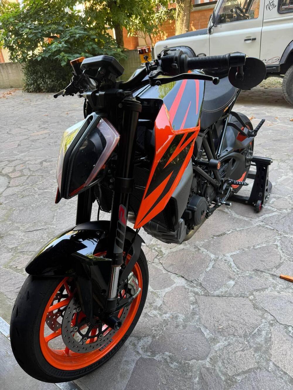 KTM 1290 Super Duke R (2019) (6)