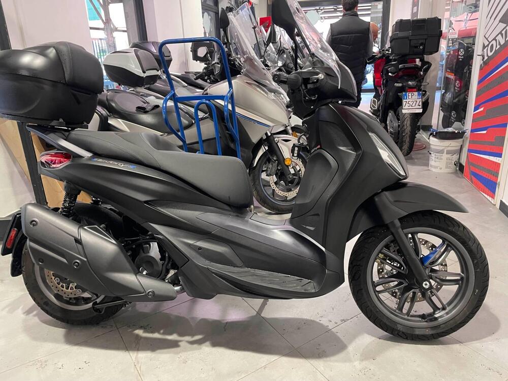 Piaggio Beverly 400 S (2025) (4)