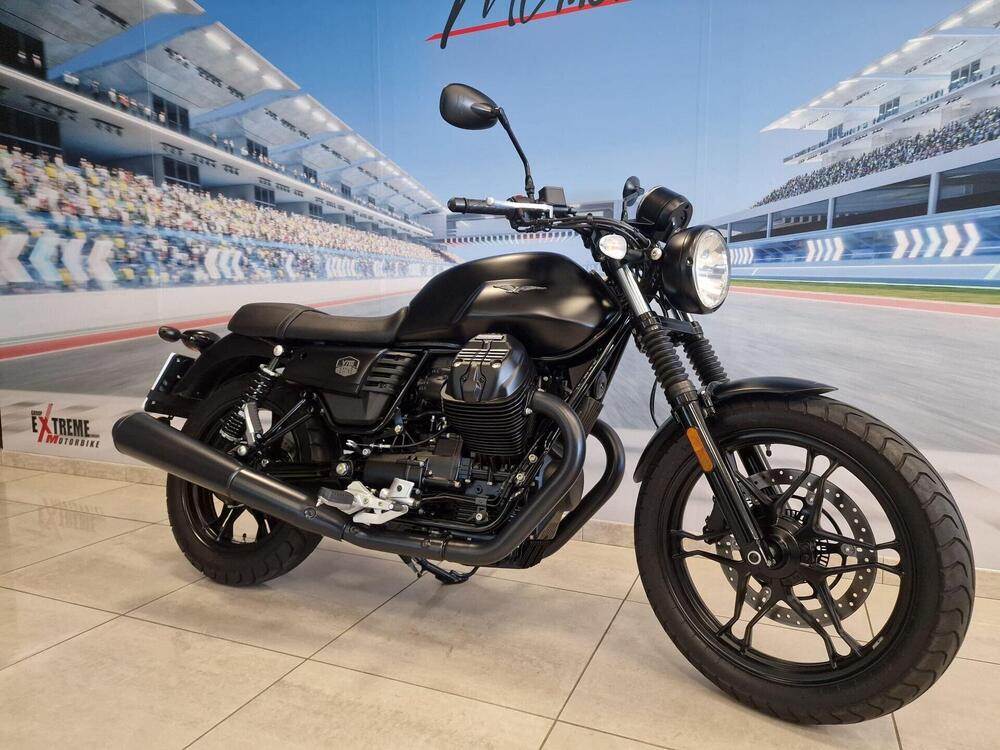Moto Guzzi V7 III Stone (2017 - 20) (17)