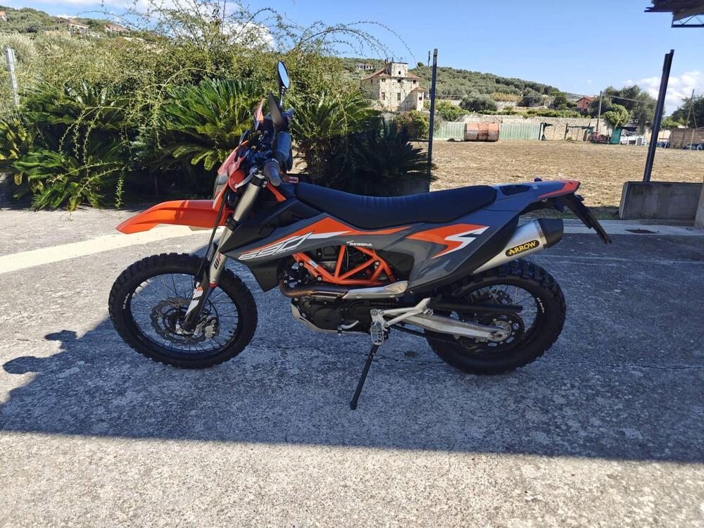 KTM 690 Enduro R (2022 - 25) (5)