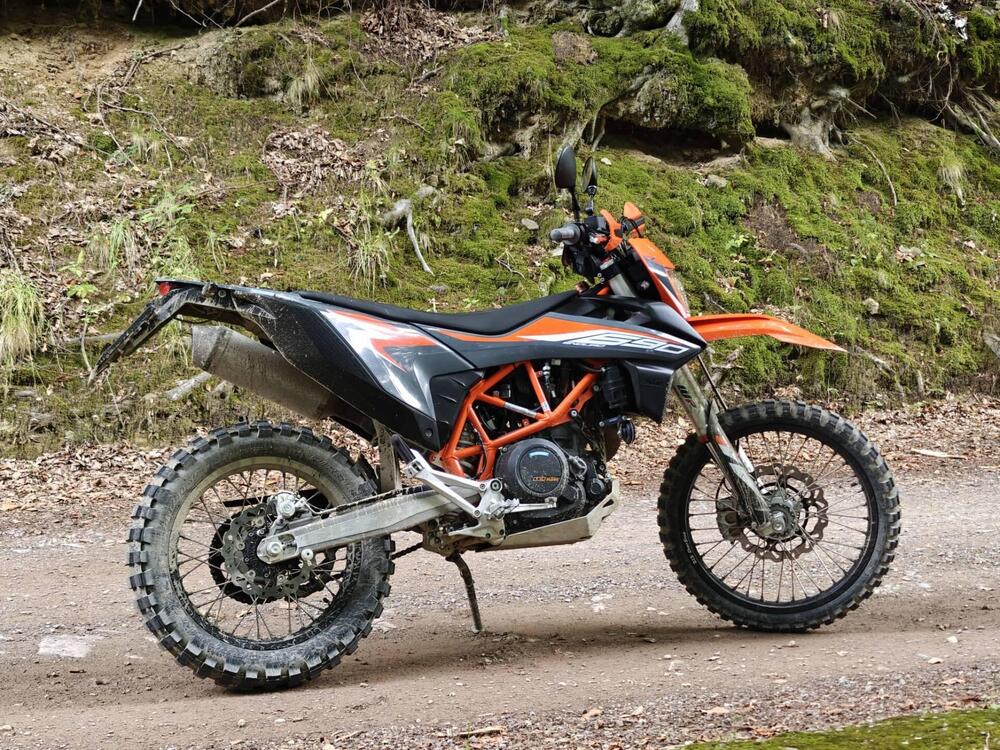 KTM 690 Enduro R (2022 - 25) (6)