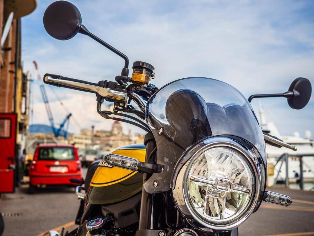 Kawasaki Z 900 RS (2022 - 25) (4)