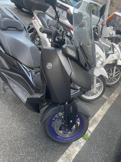 Yamaha X-Max 300 (2021 - 24) usata
