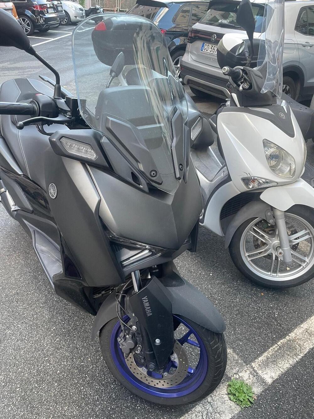 Yamaha X-Max 300 (2021 - 24) (6)