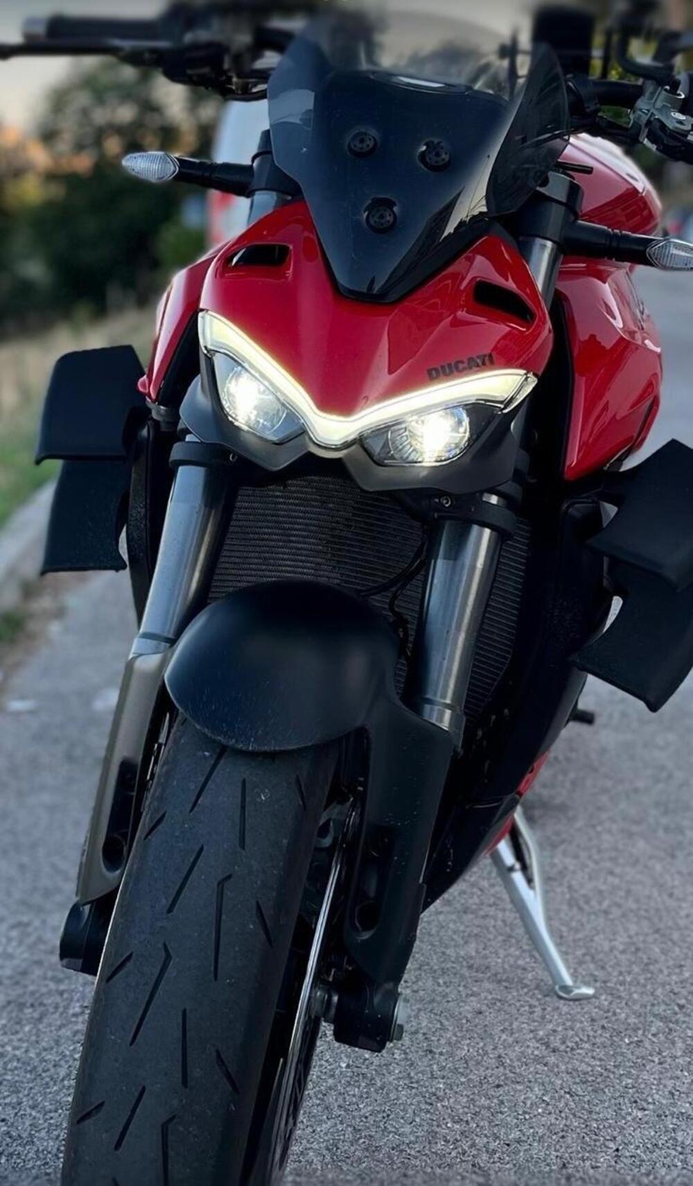 Ducati Streetfighter V4 (2023 - 24)