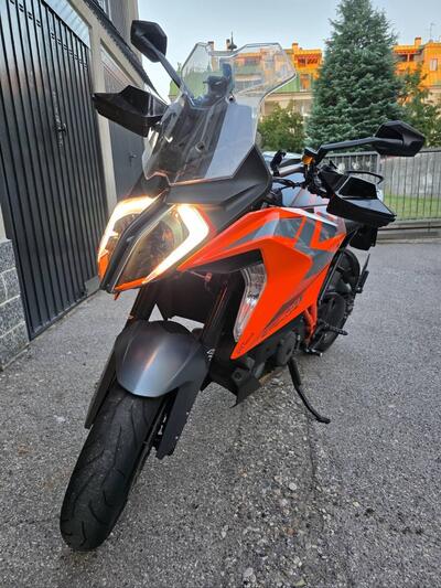 KTM 1290 Super Duke GT (2022 - 25) usata