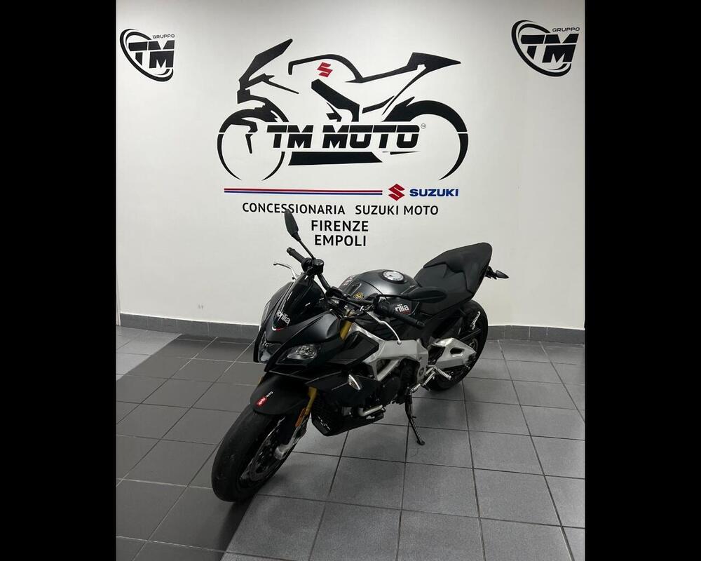 Aprilia Tuono V4 RR (2017 - 18) (4)