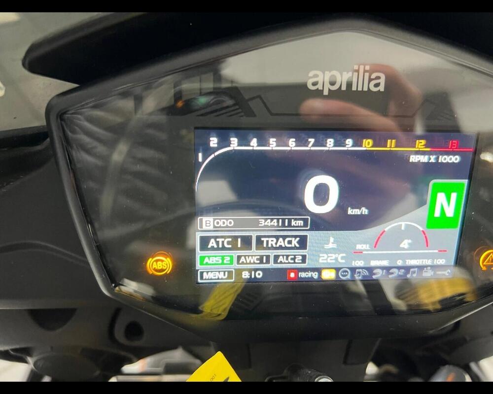 Aprilia Tuono V4 RR (2017 - 18) (6)