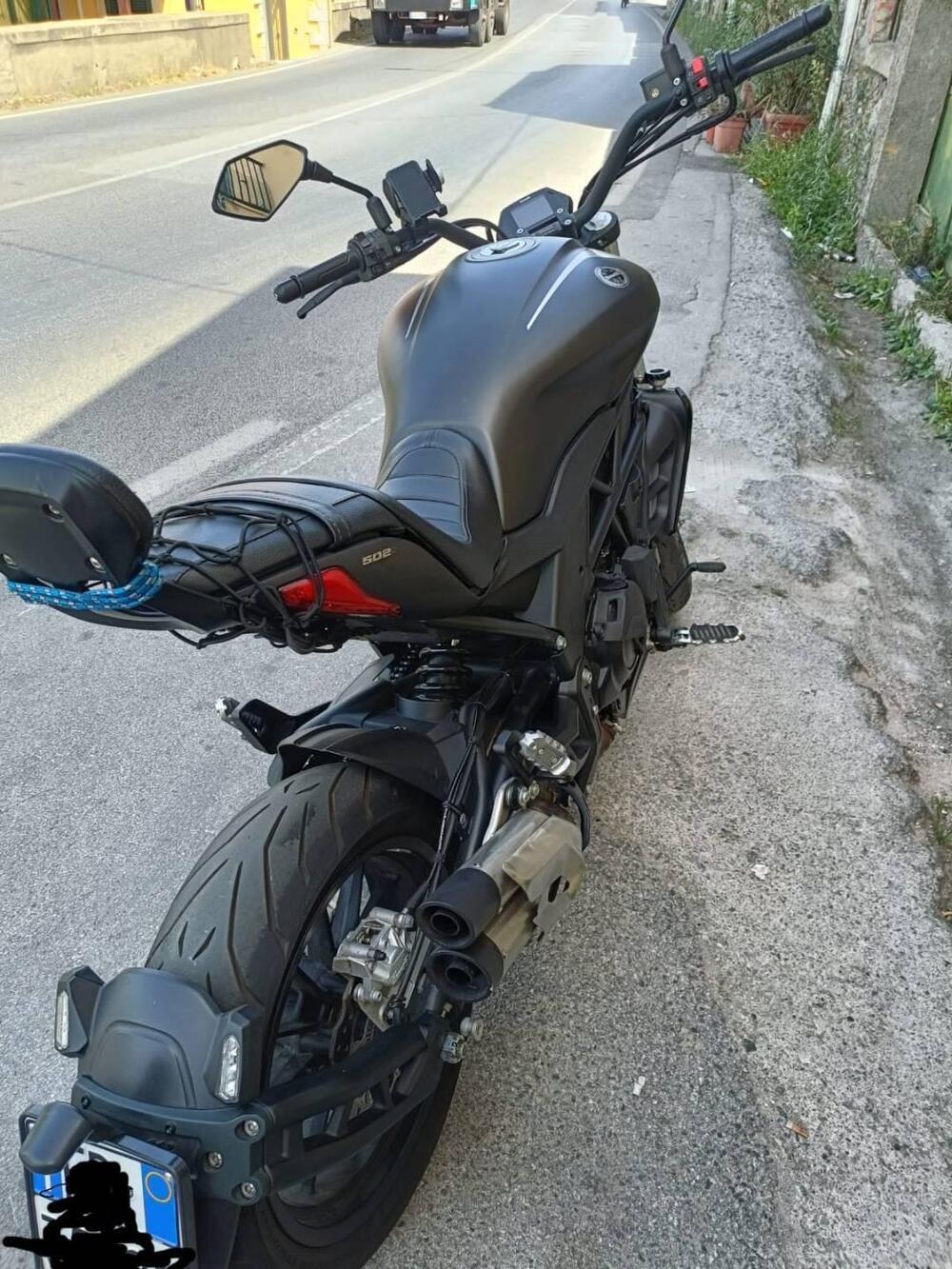 Benelli 502 C (2021 - 25)