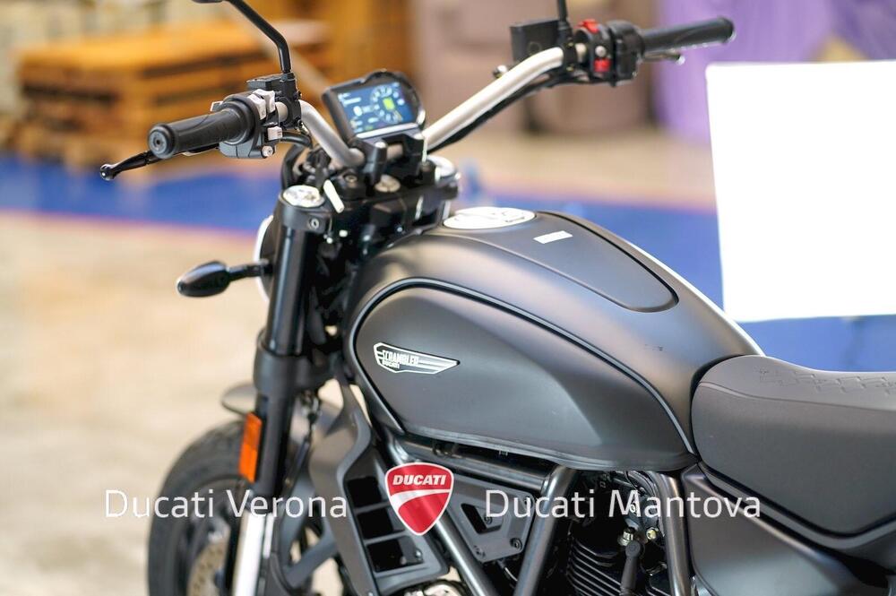 Ducati Scrambler 800 Icon Dark (2025) (12)
