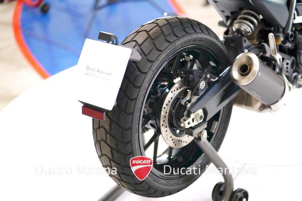 Ducati Scrambler 800 Icon Dark (2025) (16)