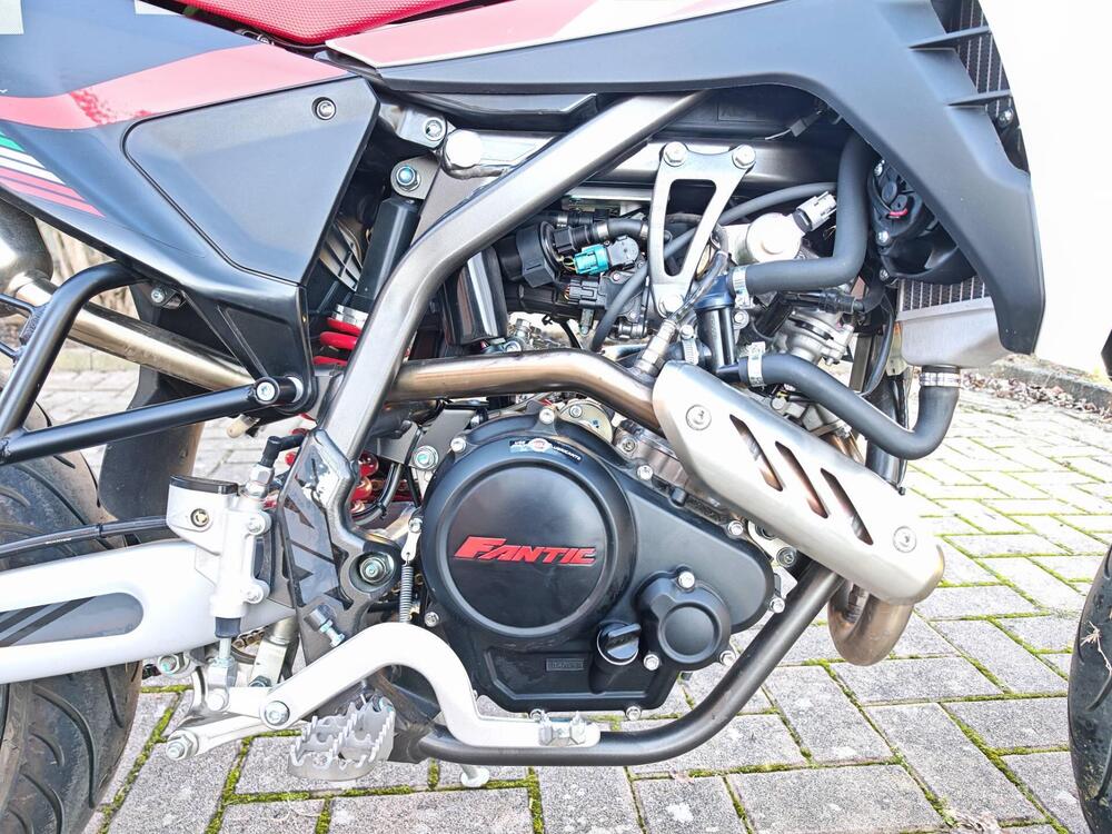 Fantic Motor XMF 125 Performance (2025) (7)