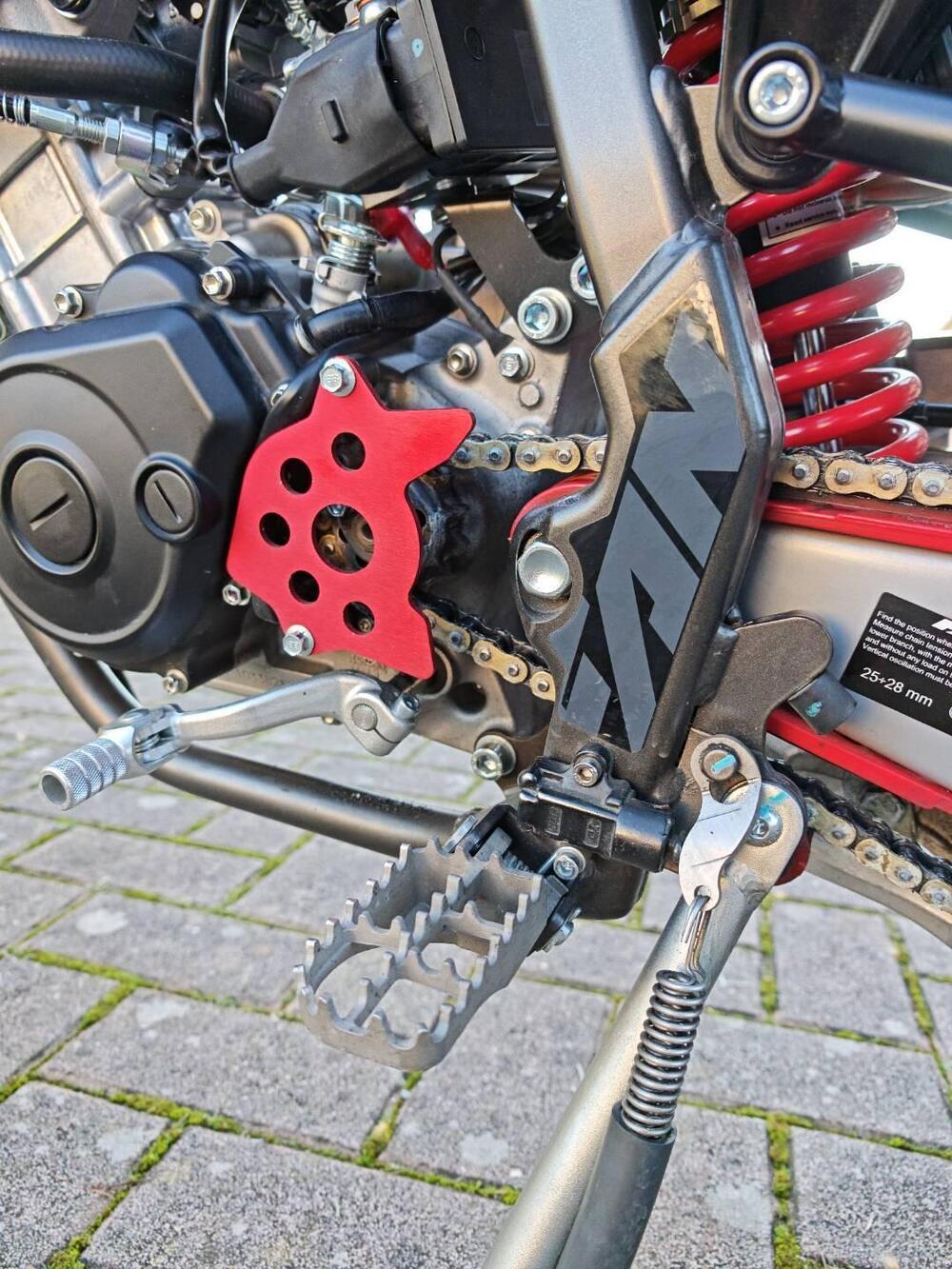 Fantic Motor XMF 125 Performance (2025) (9)