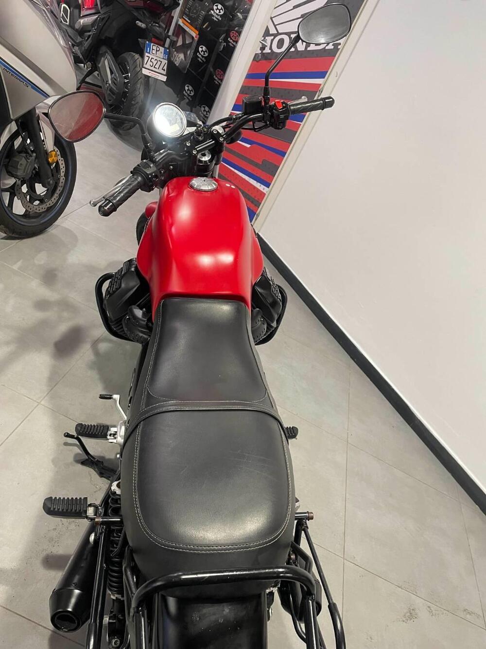 Moto Guzzi V7 III Stone (2017 - 20) (7)
