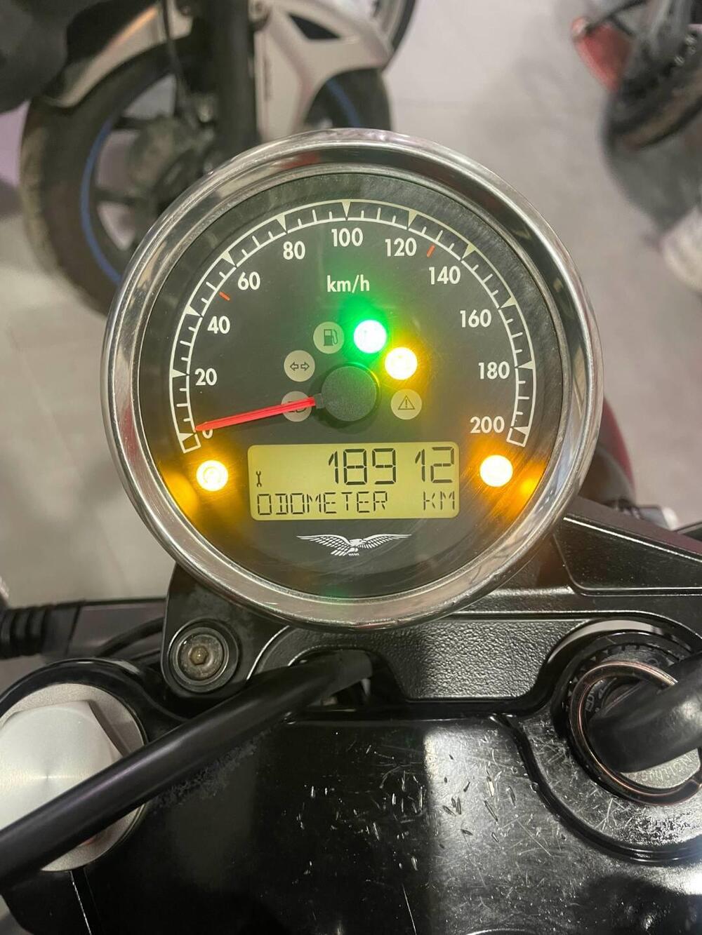 Moto Guzzi V7 III Stone (2017 - 20) (5)