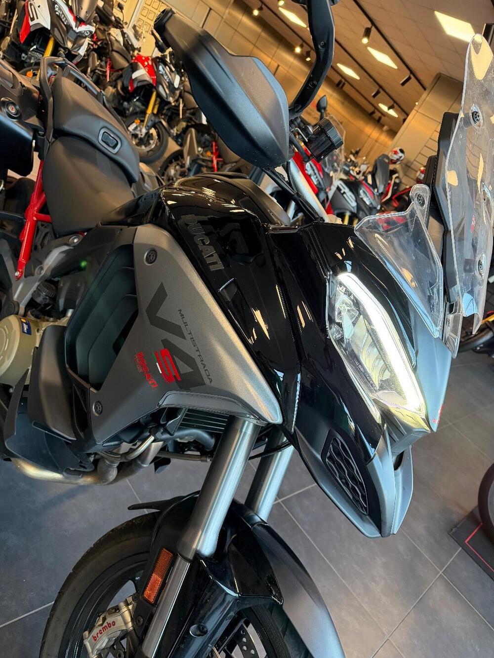 Ducati Multistrada V4 S (2025) (12)