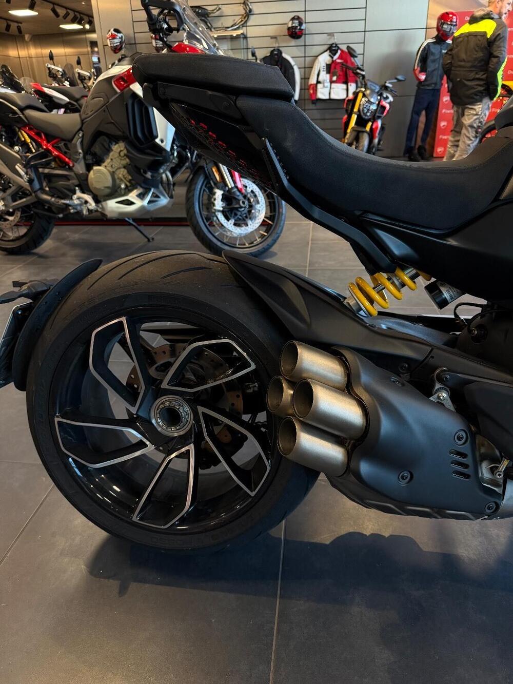 Ducati Diavel V4 (2023 - 25) (16)