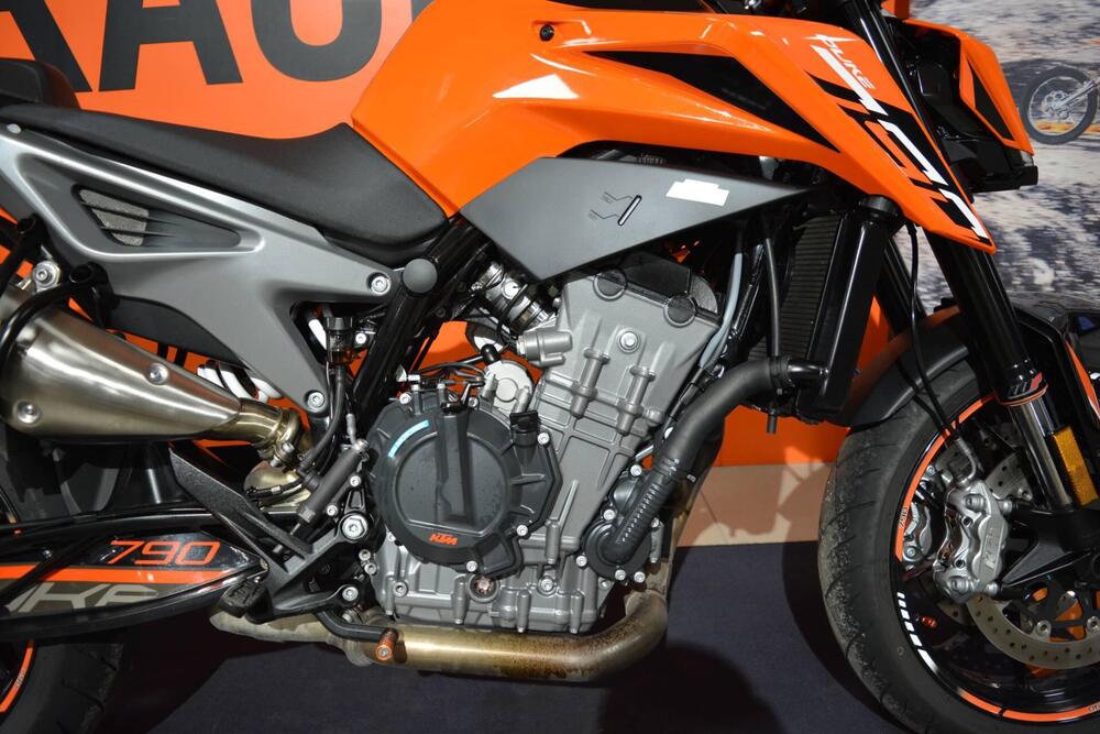KTM 790 Duke L (2023 - 24) (15)