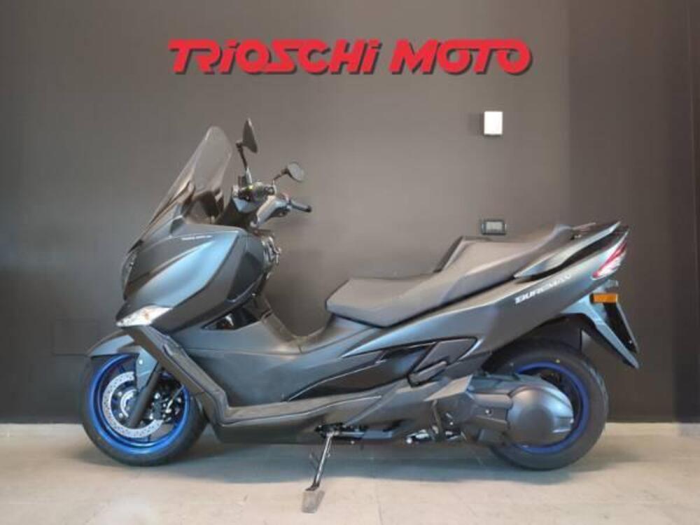 Suzuki Burgman 400 (2022 - 24) (2)