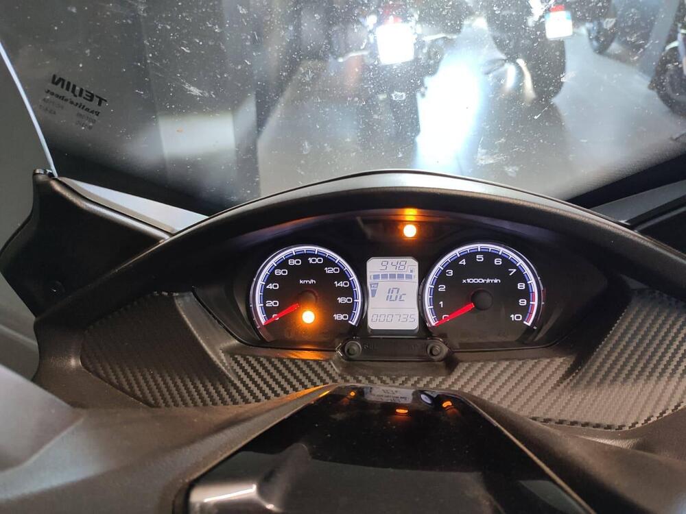 Suzuki Burgman 400 (2022 - 24) (7)