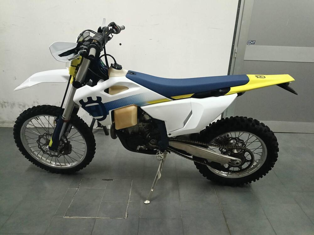 Husqvarna FE 450 (2024) (2)