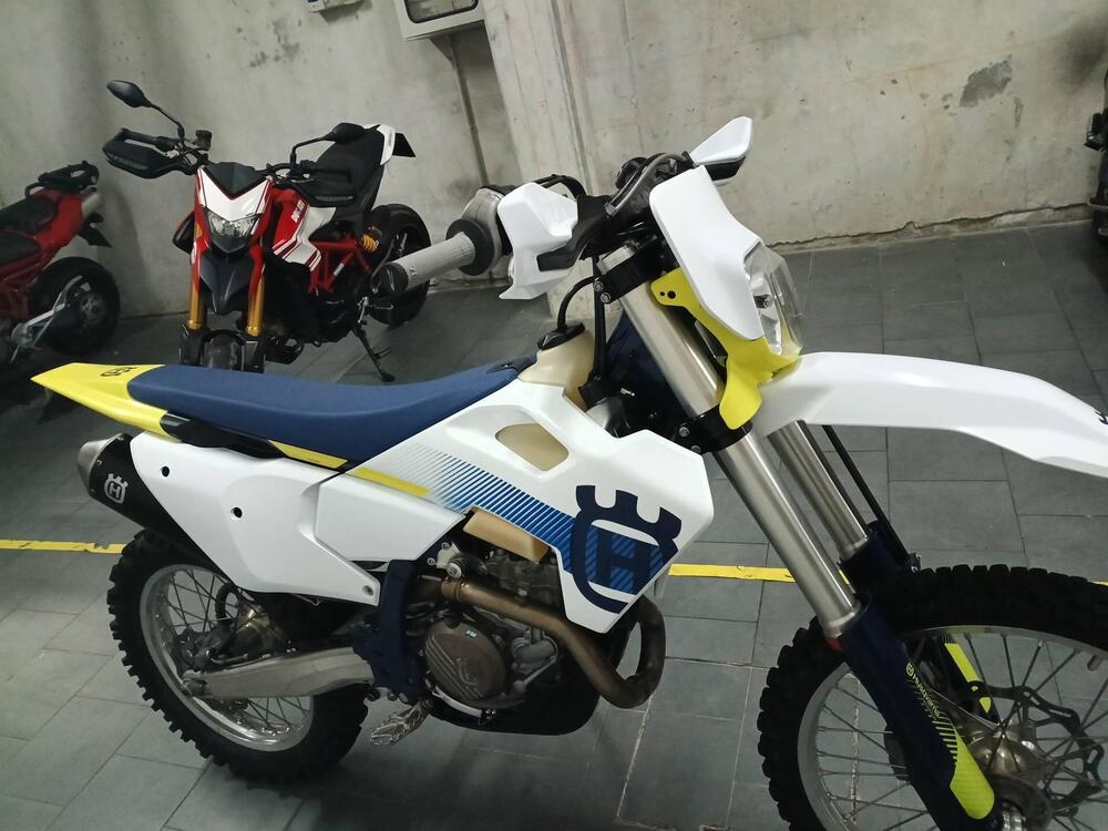 Husqvarna FE 450 (2024) (5)