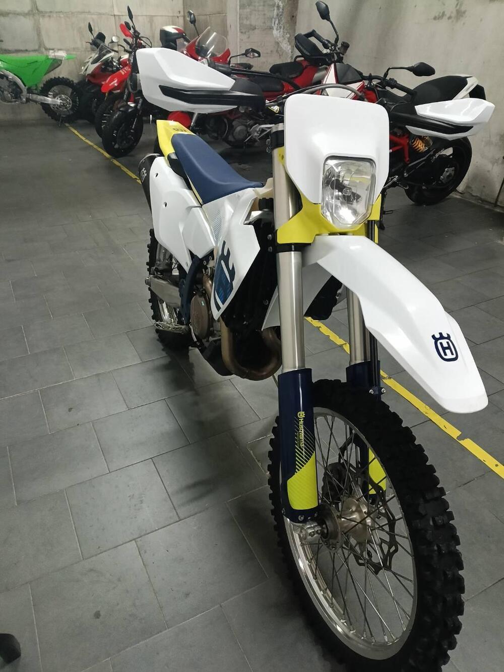 Husqvarna FE 450 (2024) (6)