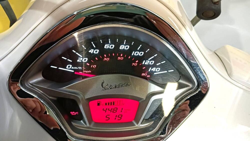 Vespa GTS 300 Super (2008 - 16) (6)