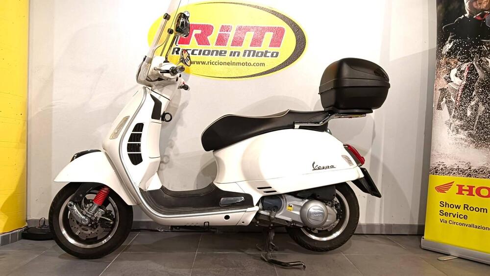 Vespa GTS 300 Super (2008 - 16) (4)