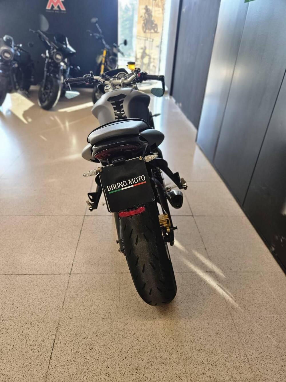 Triumph Street Triple (2007 - 12) (7)