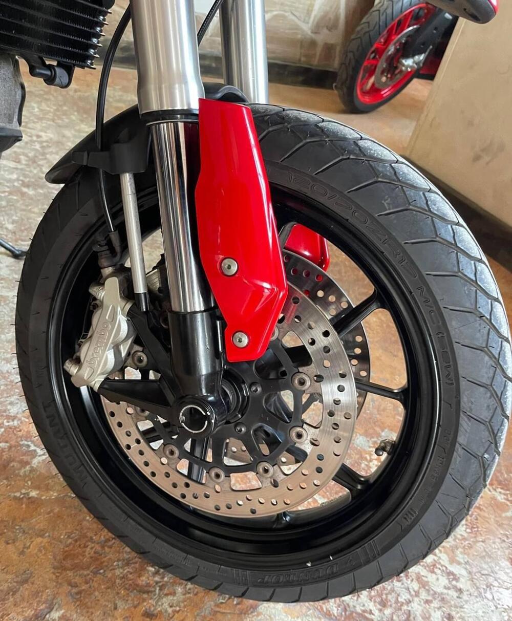 Ducati Hypermotard 796 (2012) (12)