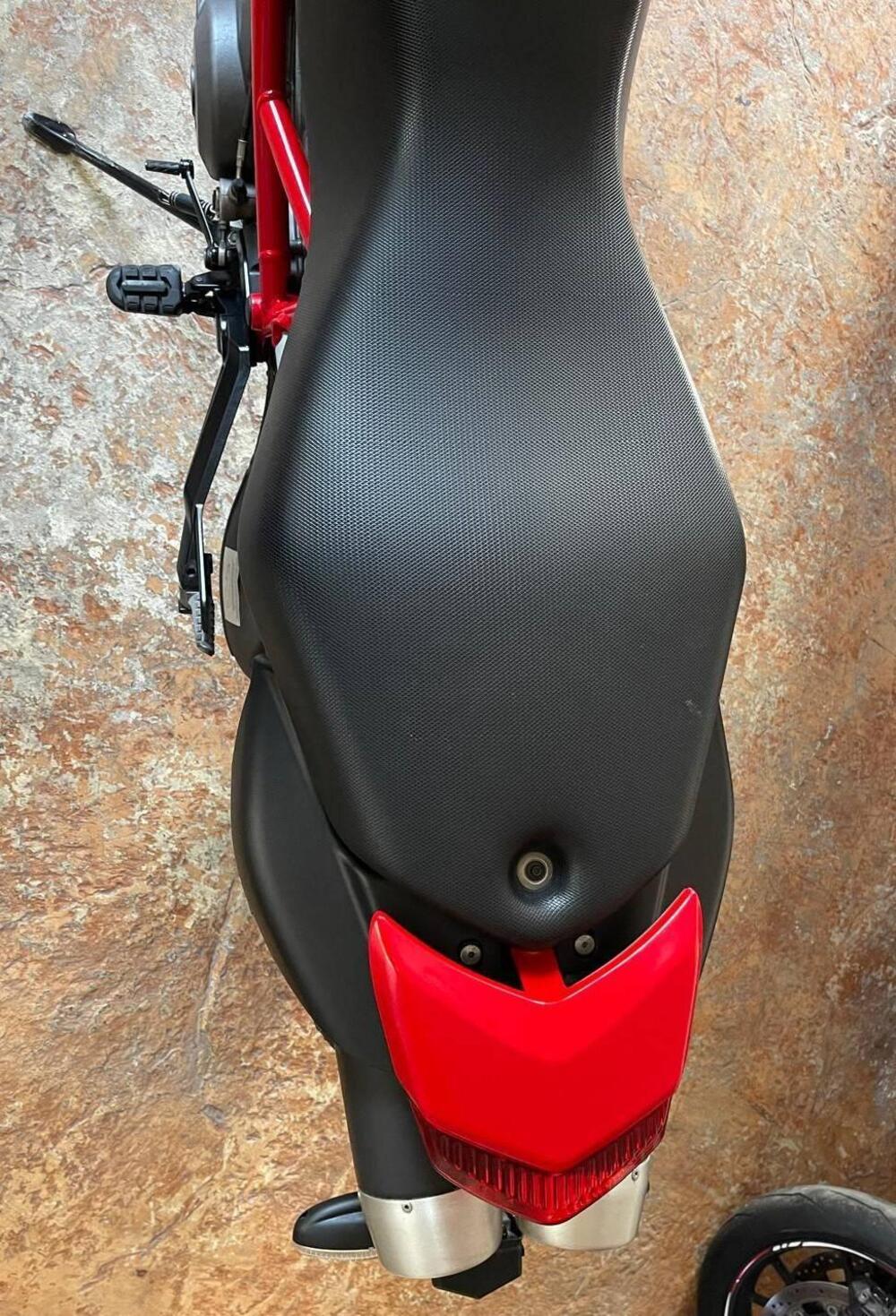 Ducati Hypermotard 796 (2012) (18)