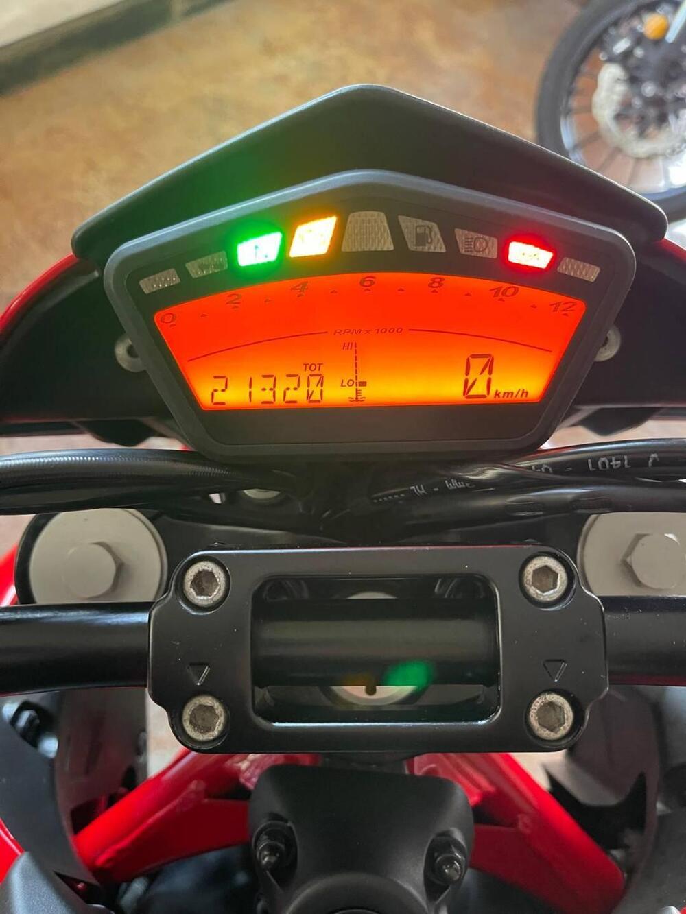 Ducati Hypermotard 796 (2012) (19)