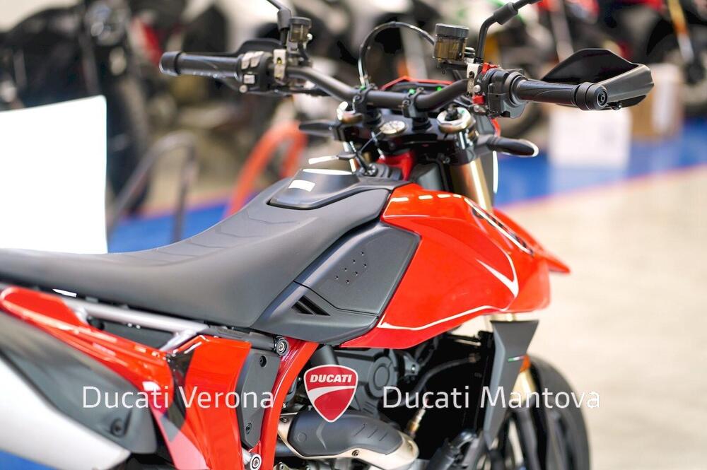 Ducati Hypermotard 698 Mono (2024 - 25) (11)