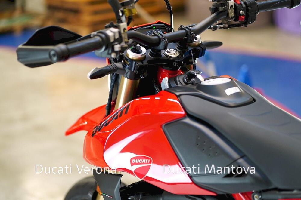 Ducati Hypermotard 698 Mono (2024 - 25) (15)