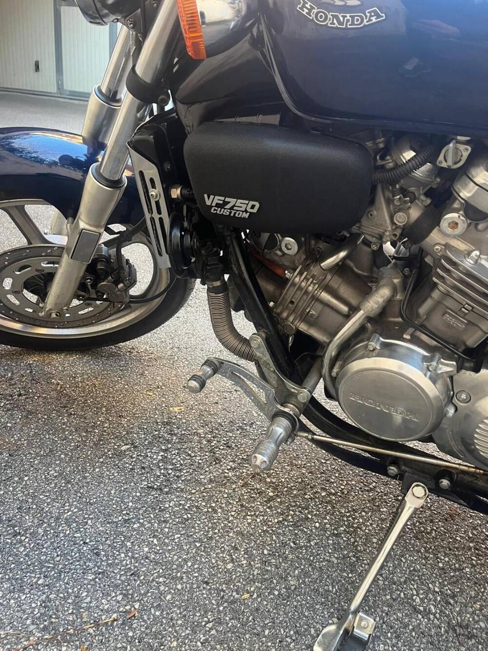 Honda VF 750 C (1985 - 01) (9)