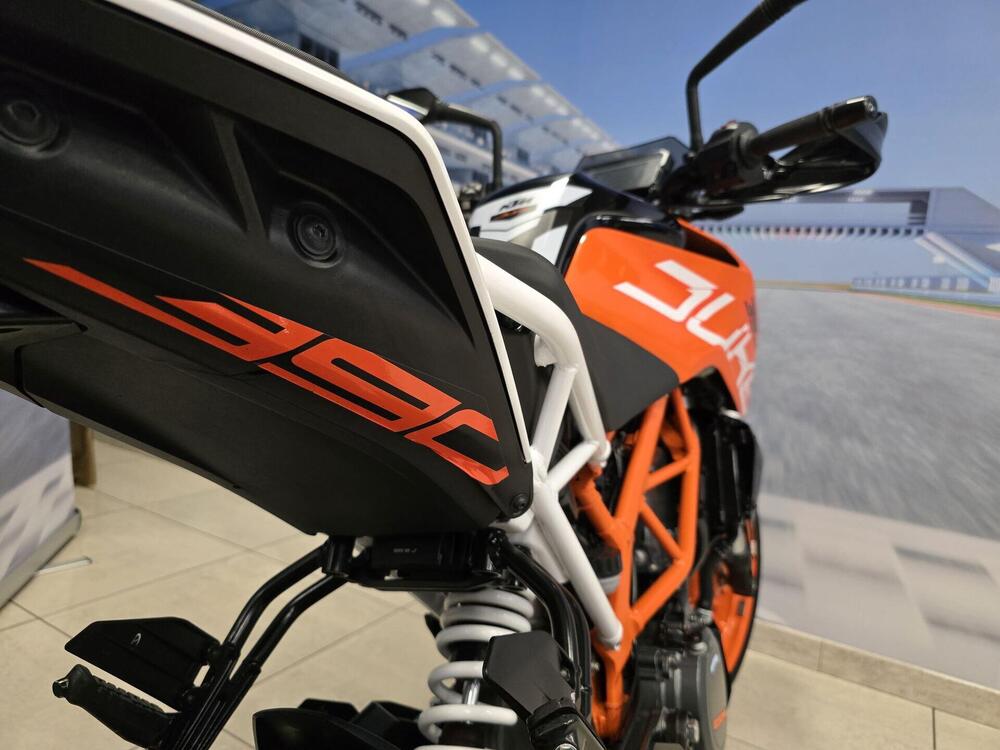 KTM 390 Duke ABS (2017 - 20) (12)