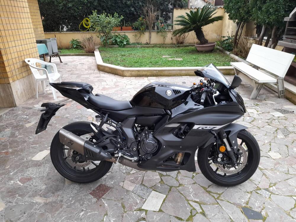 Yamaha YZF R7 (2021 - 25) (2)