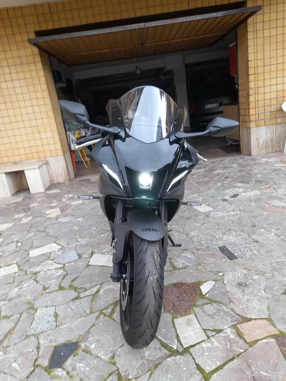 Yamaha YZF R7 (2021 - 25) (5)