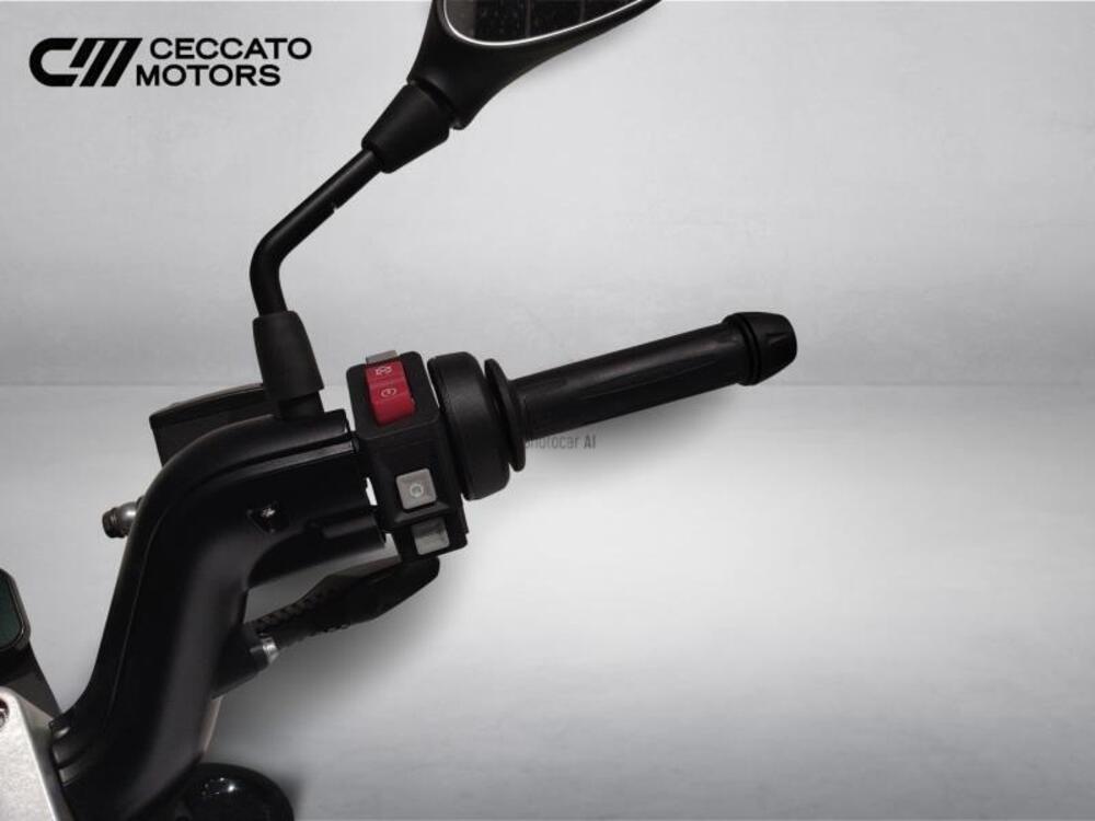 Bmw CE 02 AM (2024 - 25) (11)