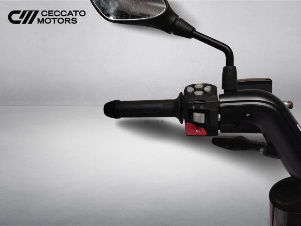 Bmw CE 02 AM (2024 - 25) (12)