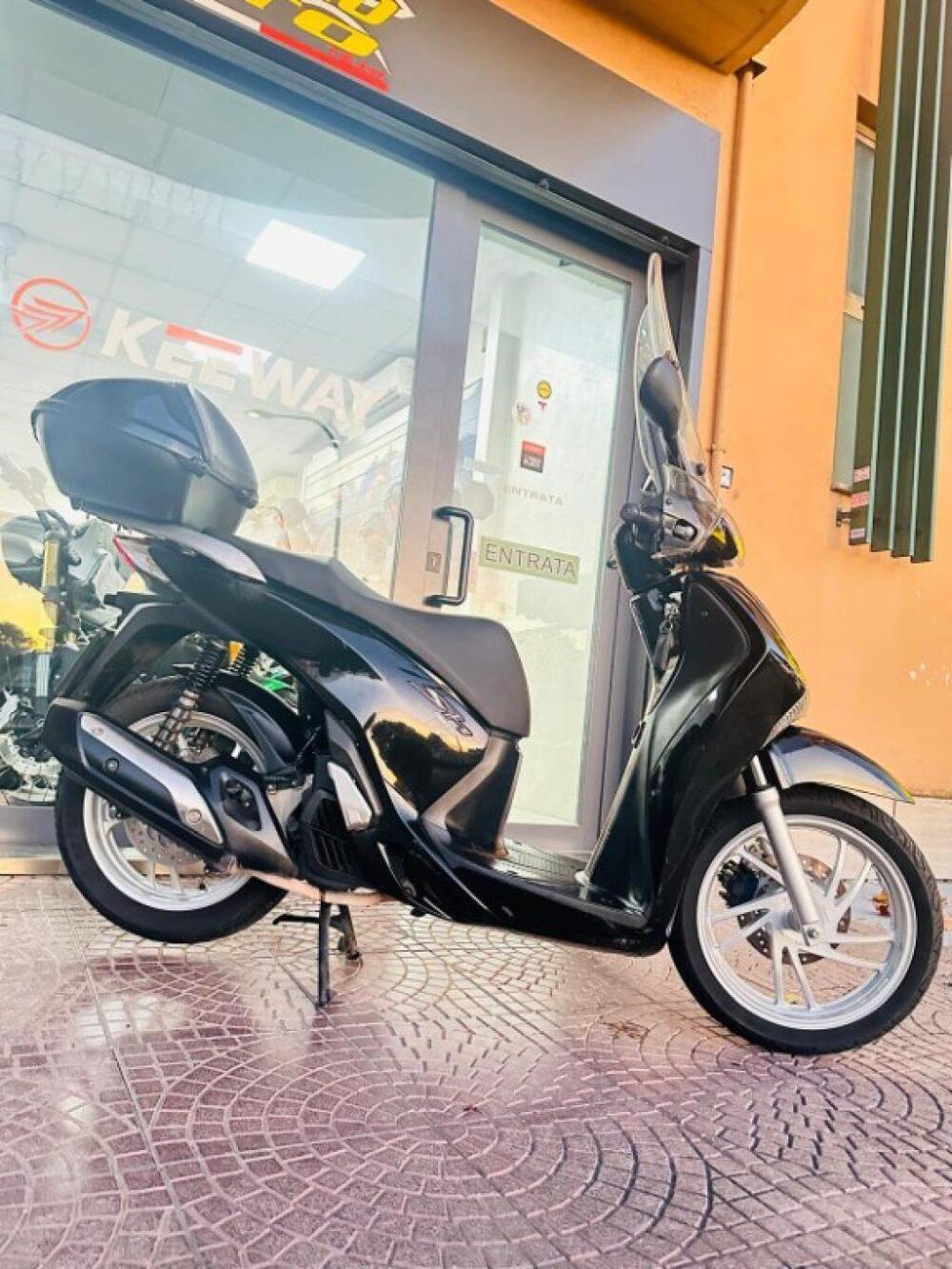 Honda SH 150 i ABS (2013 - 16) (9)